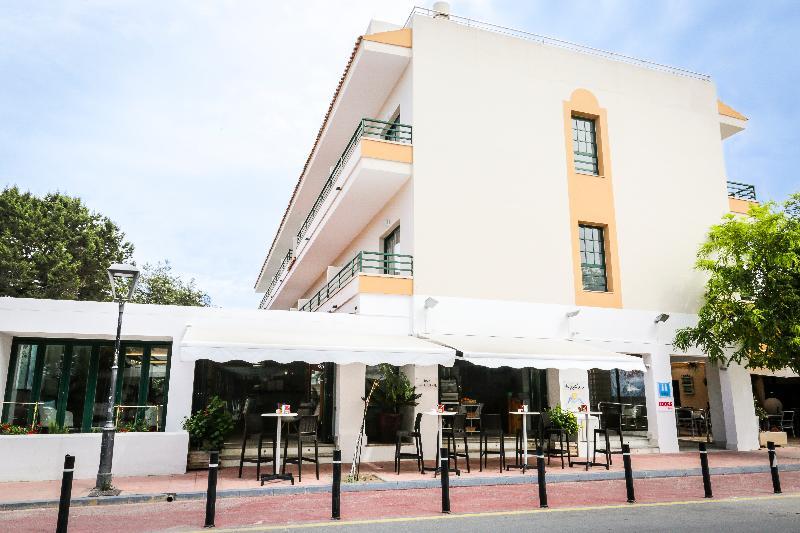 Hostal Rosales Es Pujols Exterior photo